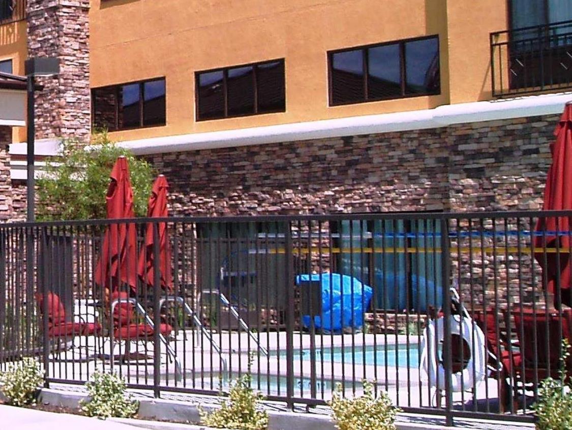 Hampton Inn & Suites Roseville Exterior foto